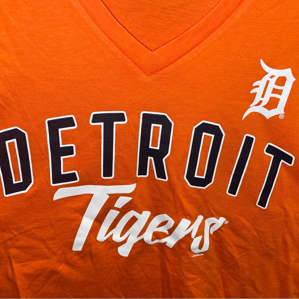 Womens Detroit tigers shirt brand new